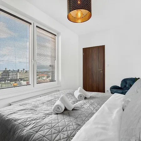 Design & Panoramic View - Ba Apartmán Bratislava