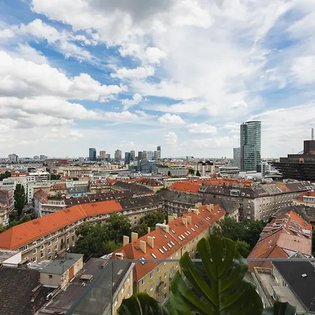 Design & Panoramic View - Ba Apartmán Bratislava